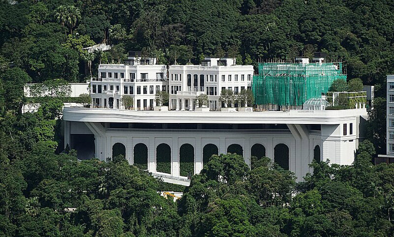 hong-kongs-second-richest-billionaire-lee-shau-kees-family-mansion-on-the-peak-a-record-breaking-real-estate-move-2, 6876508,